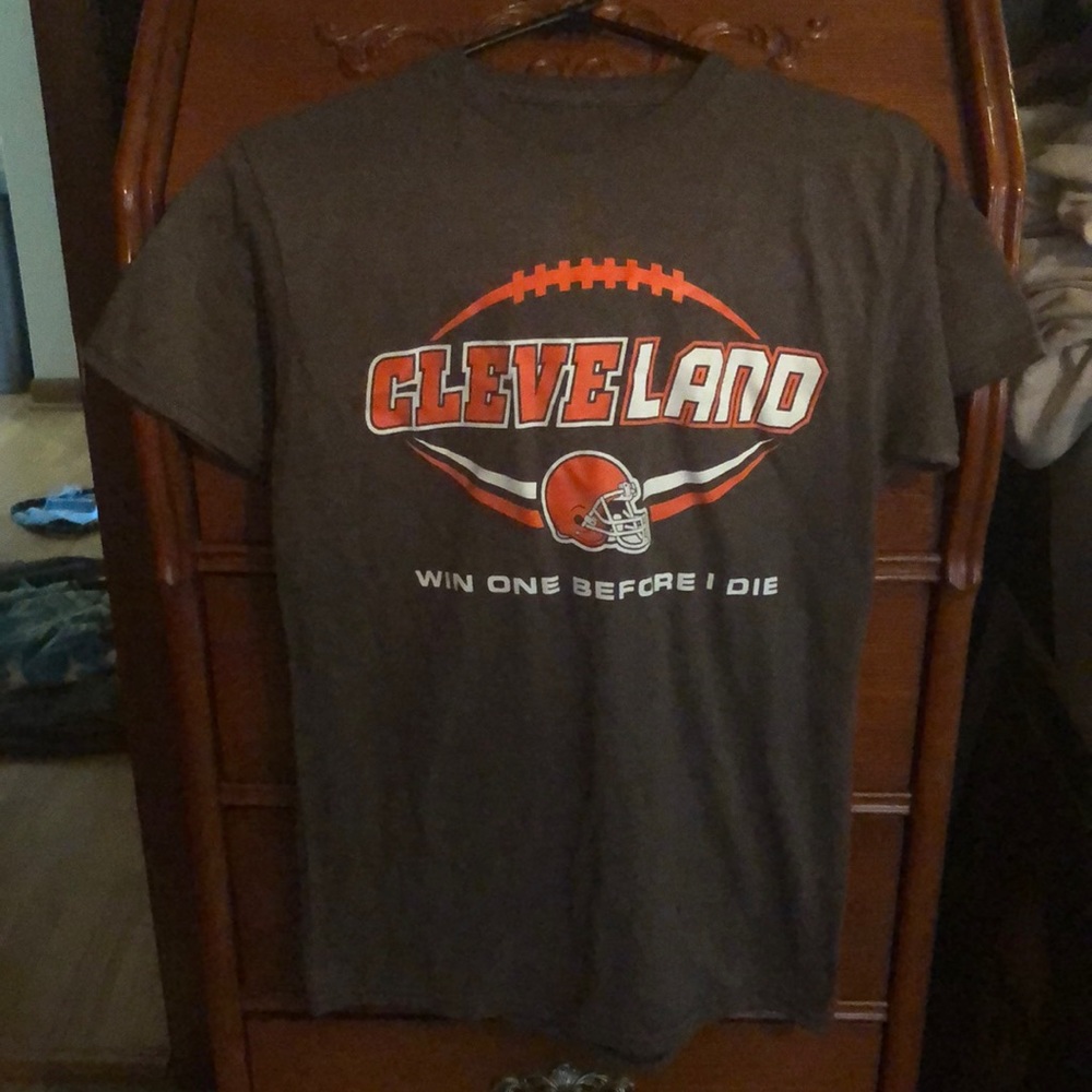 Cleveland browns t shirt